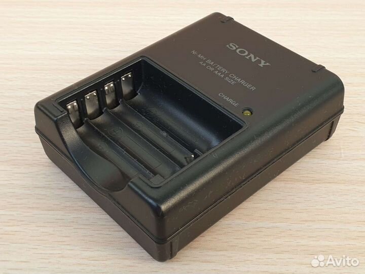 Зарядное устройство Сони, Sony BC - CS2B