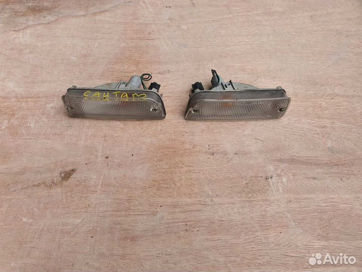 Габарит в передний бампер Hyundai Santamo, 1998г