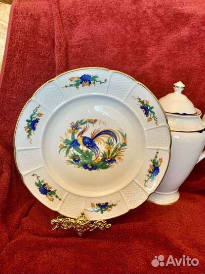 Блюдо и чайник фарфор