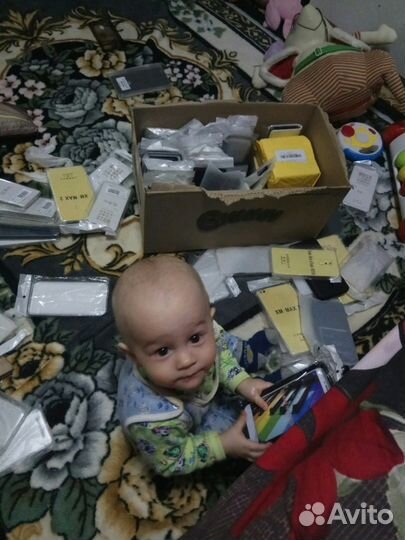 Защитное стекло, чехлы, плёнки