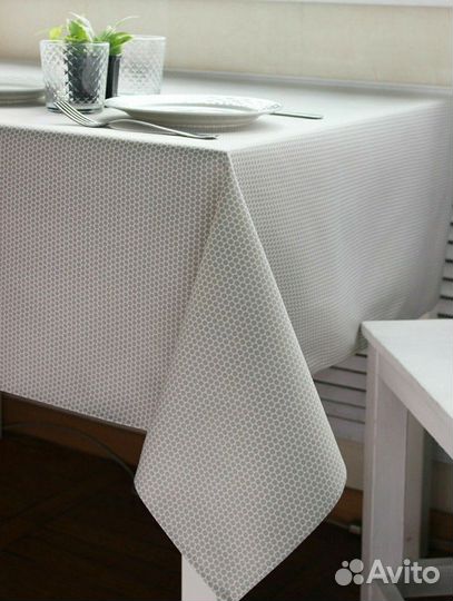 Скатерть водоотталкивающая