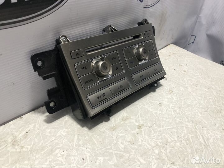 Блок управления климатической установкой Jaguar XF