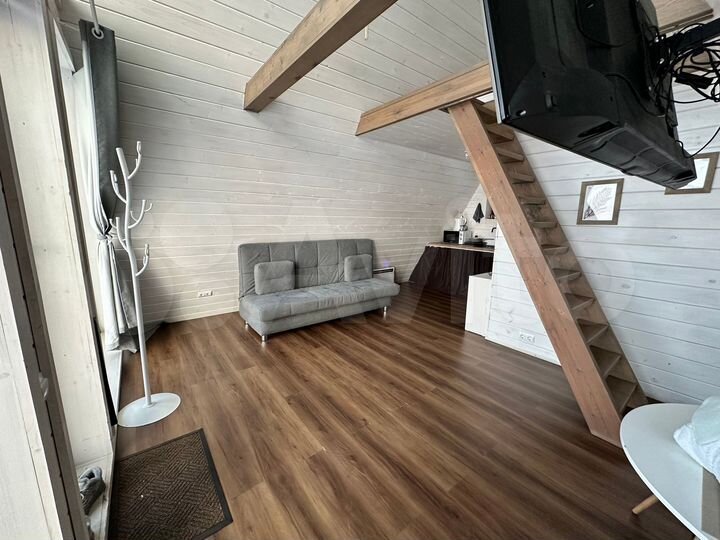 Дом 37 м² на участке 2 га