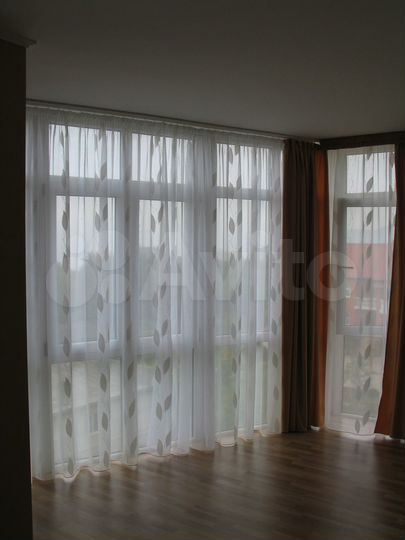 2-к. квартира, 52 м², 2/4 эт.