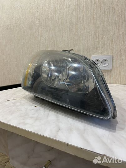 Фара ford focus 2