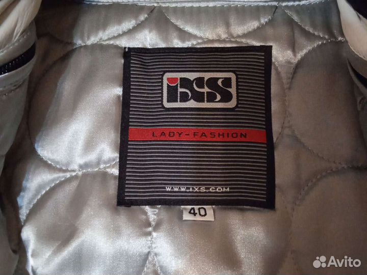 Мотокуртка кожаная женская