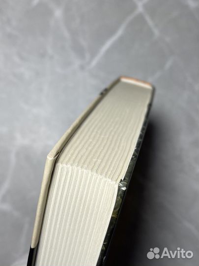 Книга с автографом автора