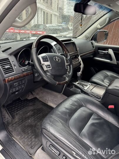 Toyota Land Cruiser 4.5 AT, 2015, 260 000 км