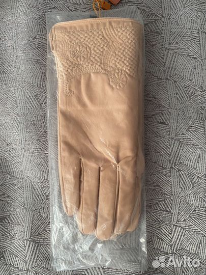 Перчатки в ассортименте(смотрим фото)