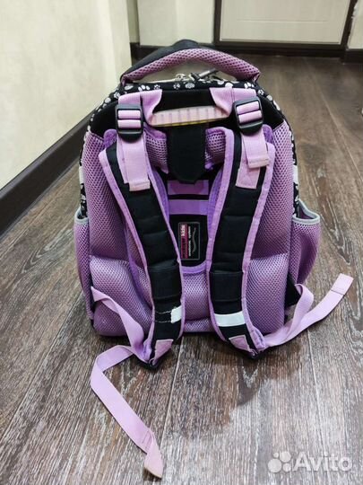 Рюкзак школьный