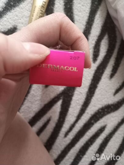 Тональный крем Dermacol