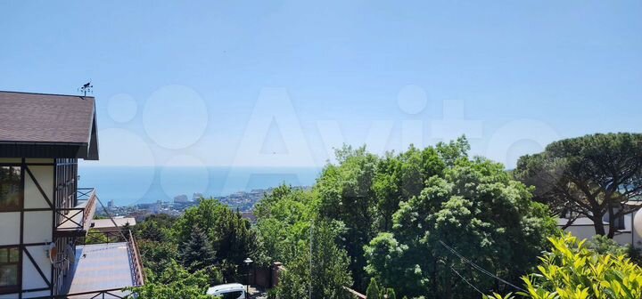 Дом 300 м² на участке 8 сот.