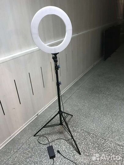Профессиональная кольцевая лампа