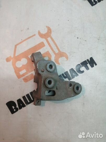 Кронштейн троса кпп Skoda Fabia