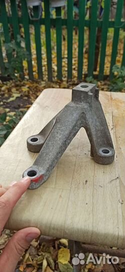 Кронштейн кпп ford focus 3