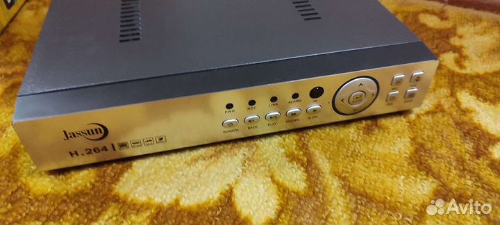 Видеорегистратор на 4 камеры