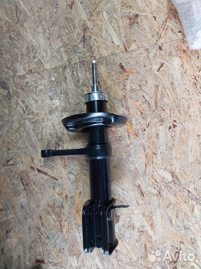 Амортизатор передней подвески правый Калина 1