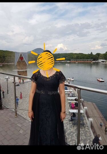 Вечернее платье