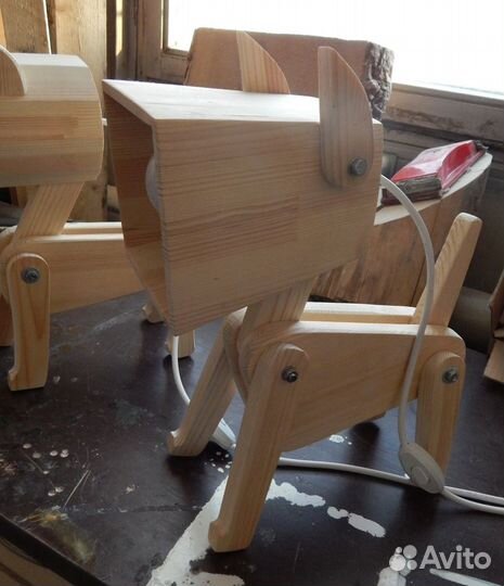 Настольная лампа светильник