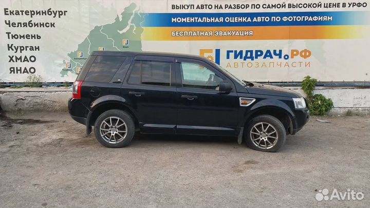 Накладка стойки задней левой наружная Land Rover F