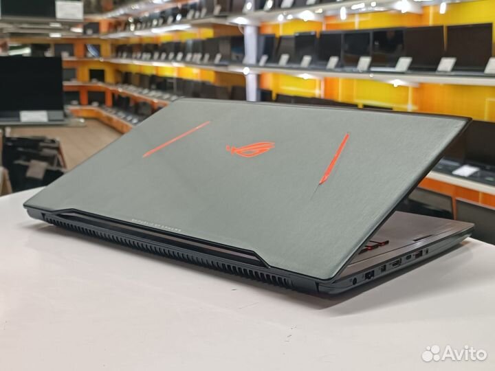 Игровой Asus 17.3