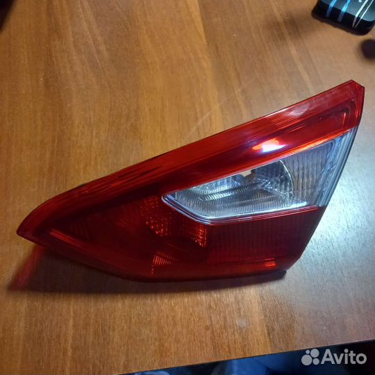 Фонарь внутренний Форд Фокус 3 Седан