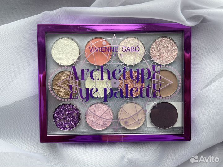 Палитра теней Vivienne Sabo Archetype eye palette