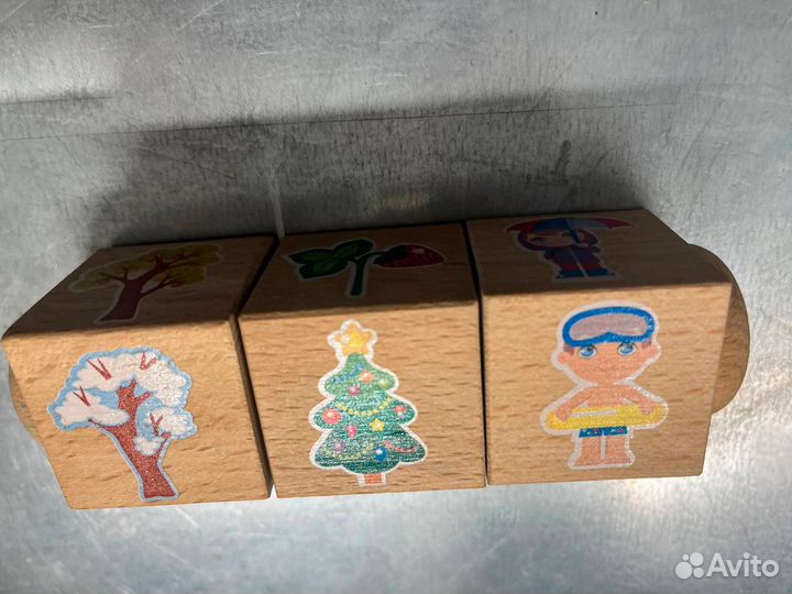 Кубики деревянные на оси 