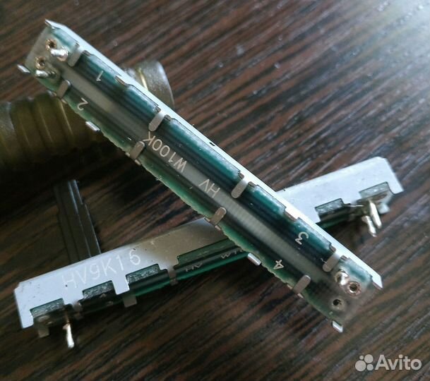 Фейдер потенциометр для эквалайзера DBX 2231