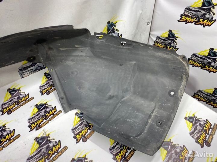 Подкрылок передний правый Audi A4 B5 APT 2000