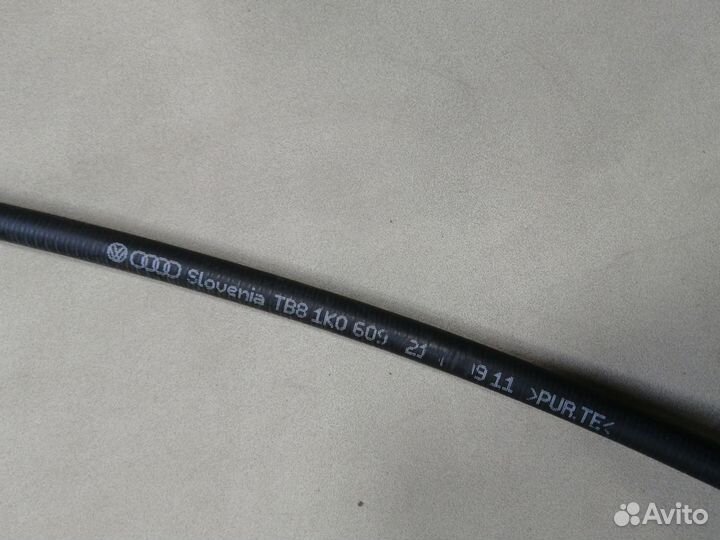 Трос стояночного тормоза Volkswagen Golf 6 2009-13