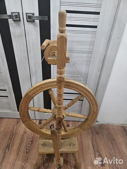 Прялка деревянная старинная
