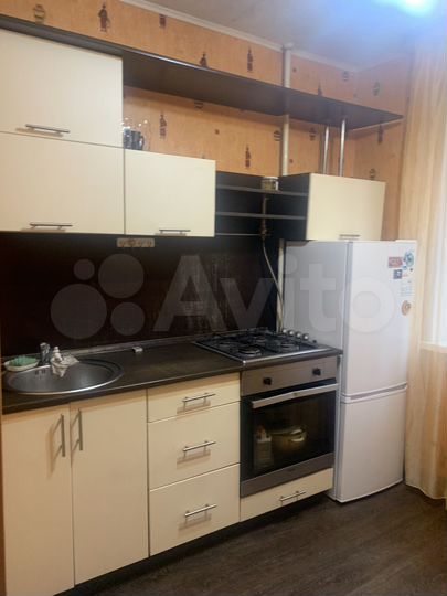 2-к. квартира, 50 м², 3/9 эт.