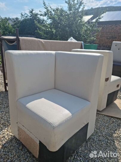 Кожаный диван бу