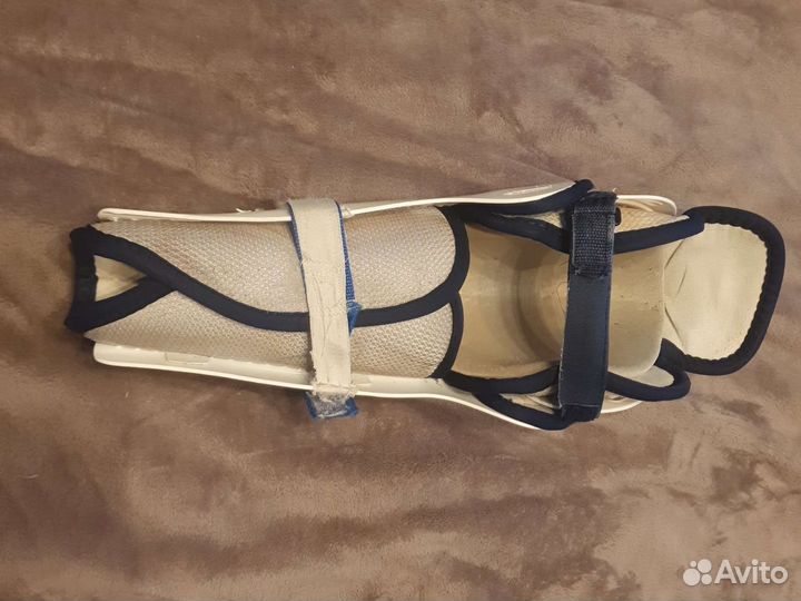 Щитки хоккейные jofa