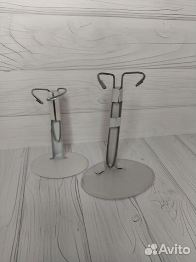 Подставки для кукол