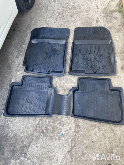 Автомобильные коврики на hyundai solaris