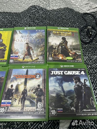 Xbox One, два геймпада + много игр