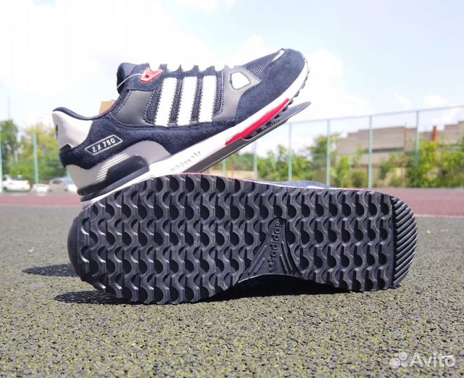 Кроссовки Adidas zx 750