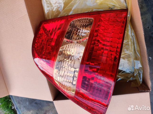 Фонарь задний левый Тойота Королла 21219L8lldue