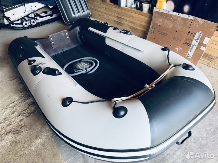 Надувная лодка