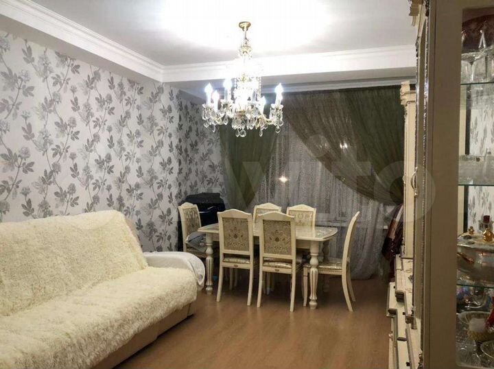 2-к. квартира, 70 м², 2/5 эт.