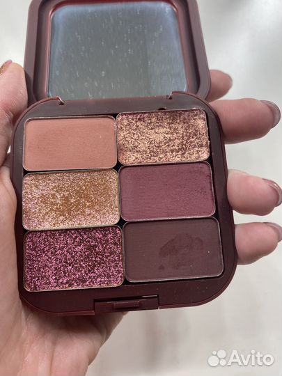 A Voevodina Burgundy Tone палетка теней