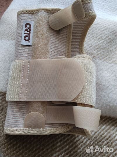 Бандаж на кисть руки