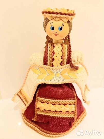 Шкатулки СССР и куколка в национальном костюме ссс