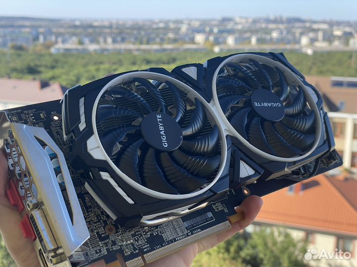 Msi Radeon RX 580 armor OC 4GB