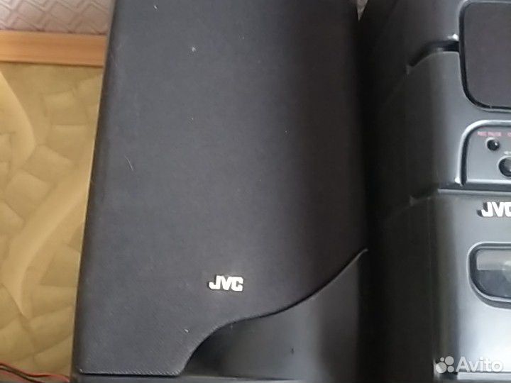 Музыкальный центр