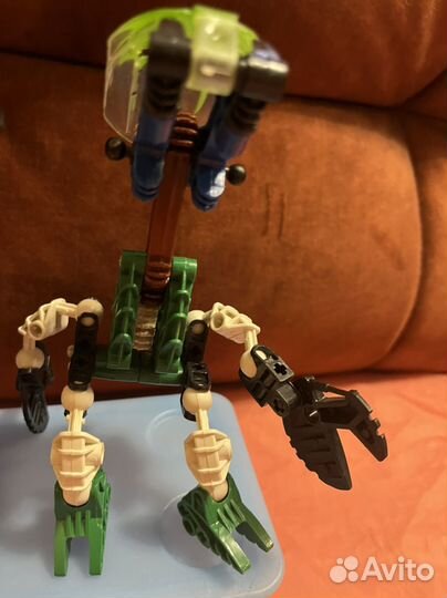 Lego bionicle 2 шт.+запч.+карты;Инструкция 8619