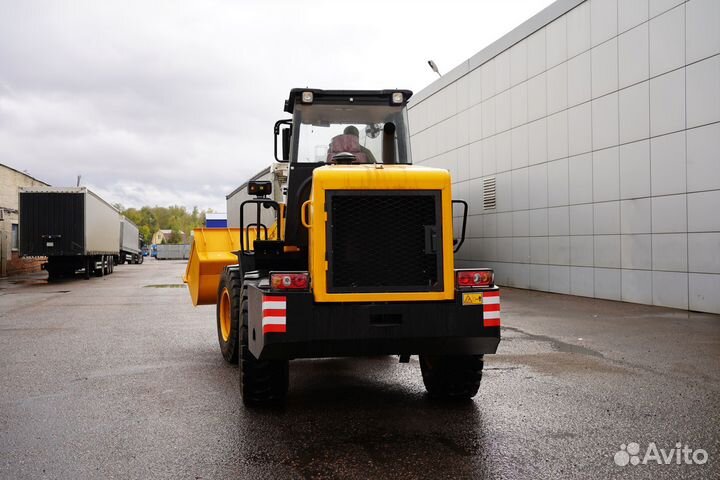 Фронтальный погрузчик Lonking LG833BN, 2023