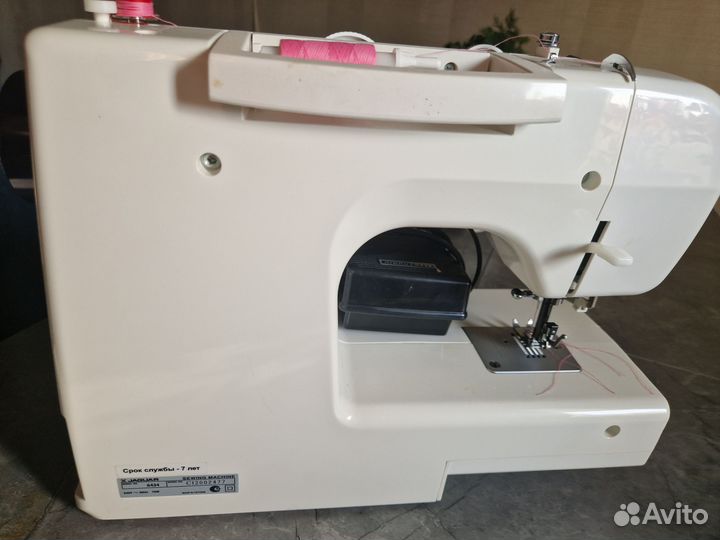 Швейная машина Jaguar 6434